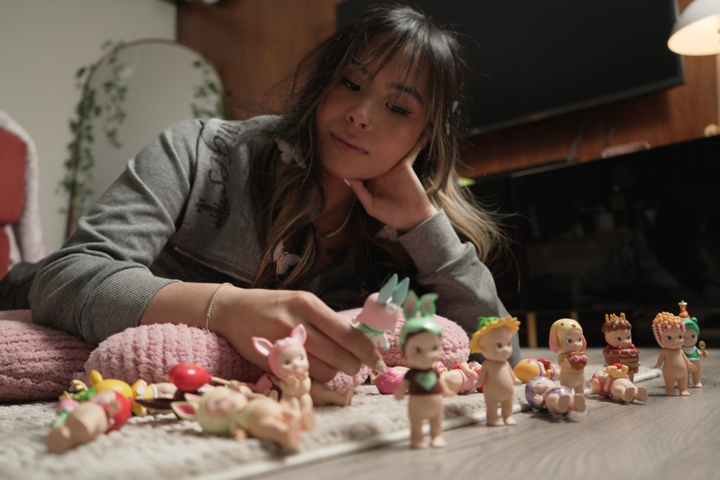 2026-Chelsey Hernando-Brooke Abejuela looking over her Sonny Angel